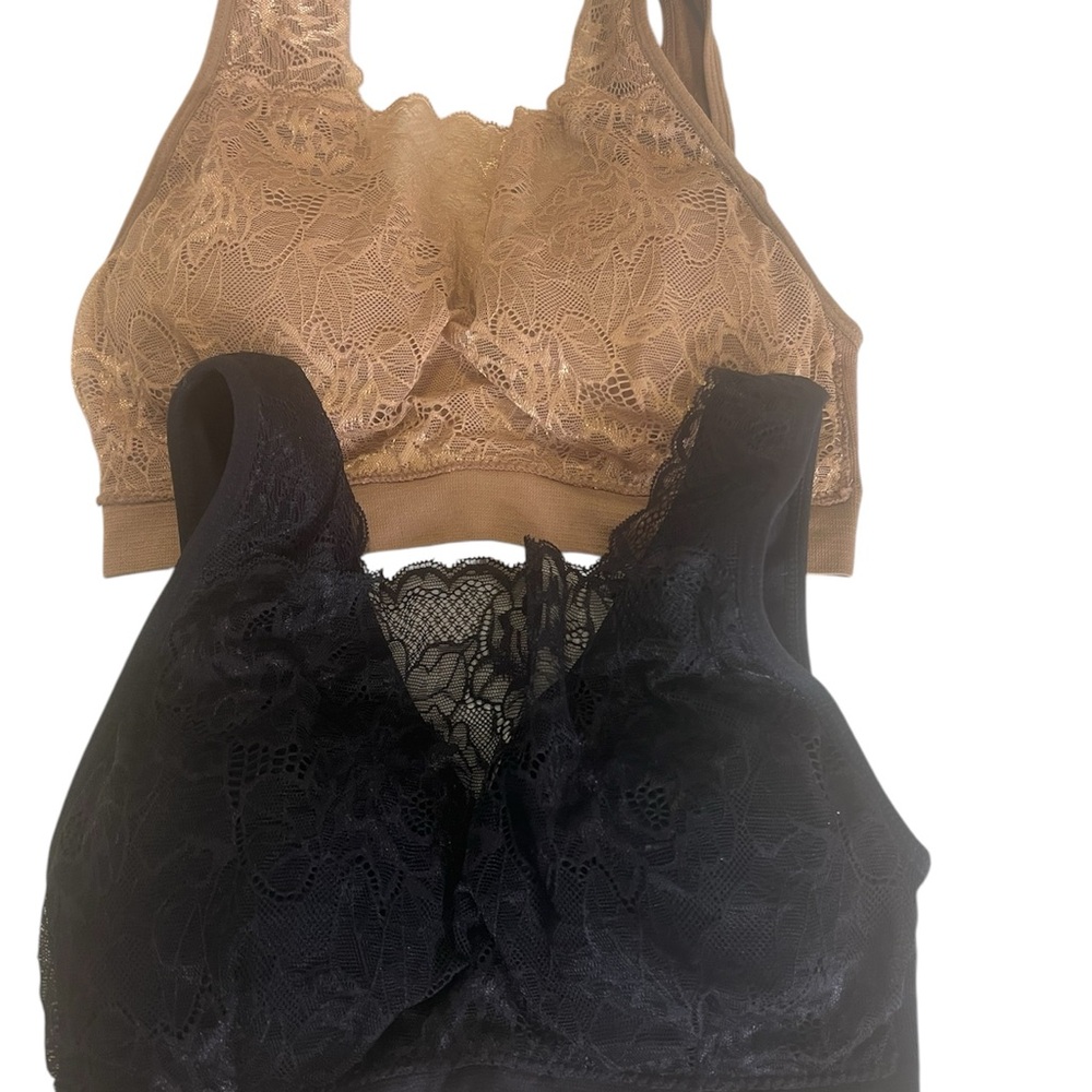 Breezies~two pack-Lace Seamless Cami Wirefree Bra~with Removable Modesty Pads~SM